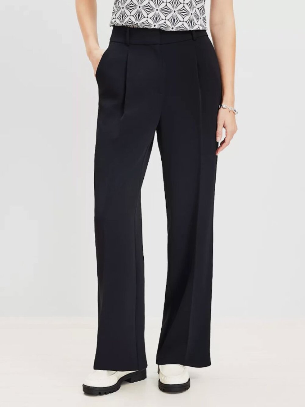 LOFT The Peyton Trouser Size 10 Black Dress Pants Curvy Fit